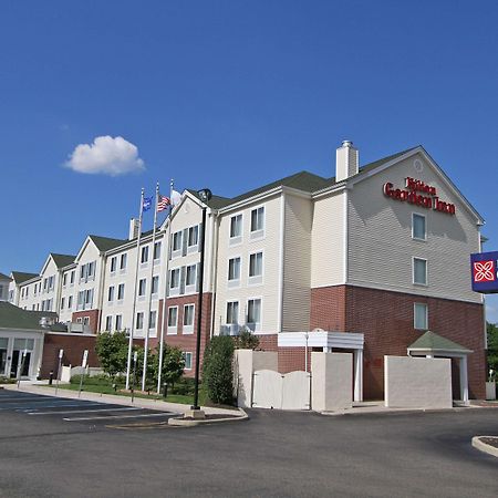 Hilton Garden Inn Westbury Exterior foto