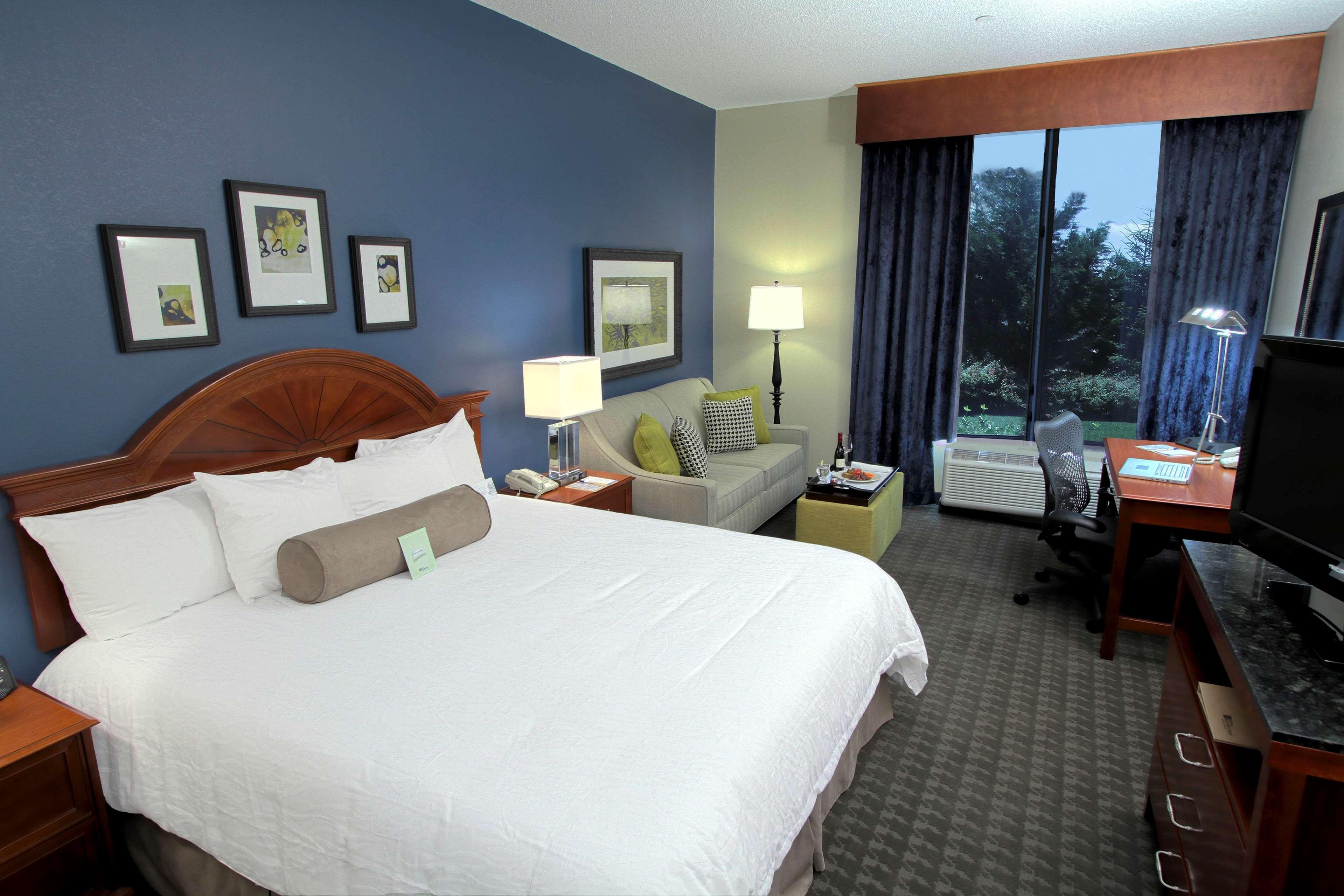 Hilton Garden Inn Westbury Zimmer foto