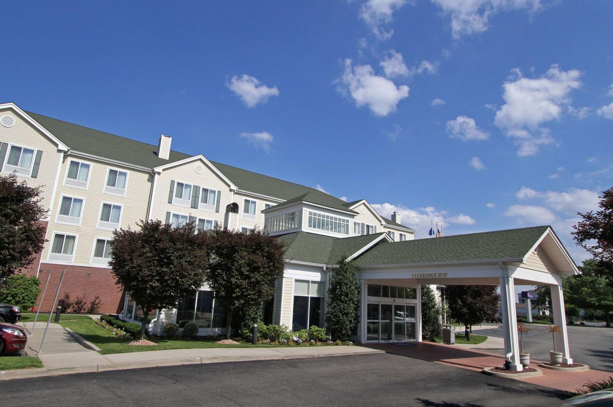 Hilton Garden Inn Westbury Exterior foto